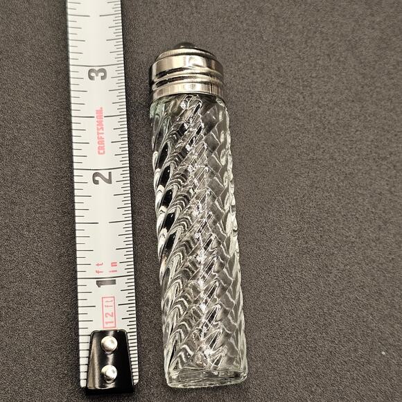 Vintage Arthur Court Silver Grape Salt & Pepper Set with Handle - Dining Decor - Picture 2 of 6